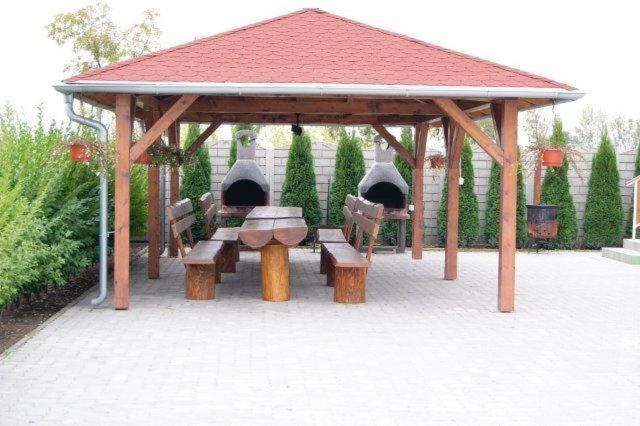 Apartman Taktik Veľký Meder Exterior foto